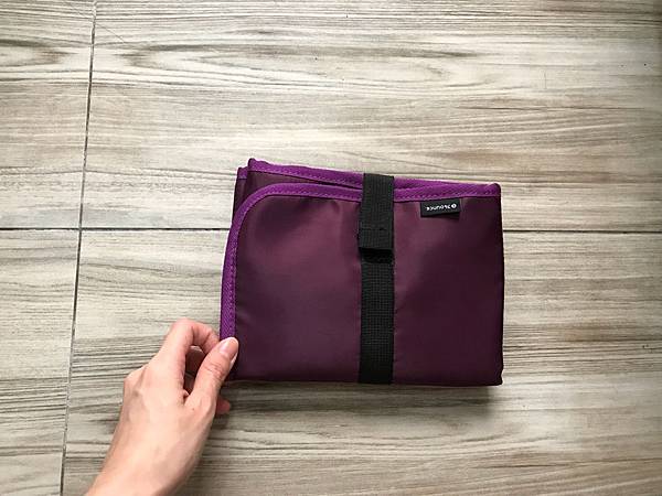 quinny,媽媽包,防水,爸爸包,74ounce,明治,奶粉,幫寶適,嬰兒出國,歐洲,義大利,保溫瓶,後揹包,托特包 quinny,媽媽包,防水,爸爸包,74ounce,明治,奶粉,幫寶適,嬰兒出國,歐洲,義大利,保溫瓶,後揹包,托特包