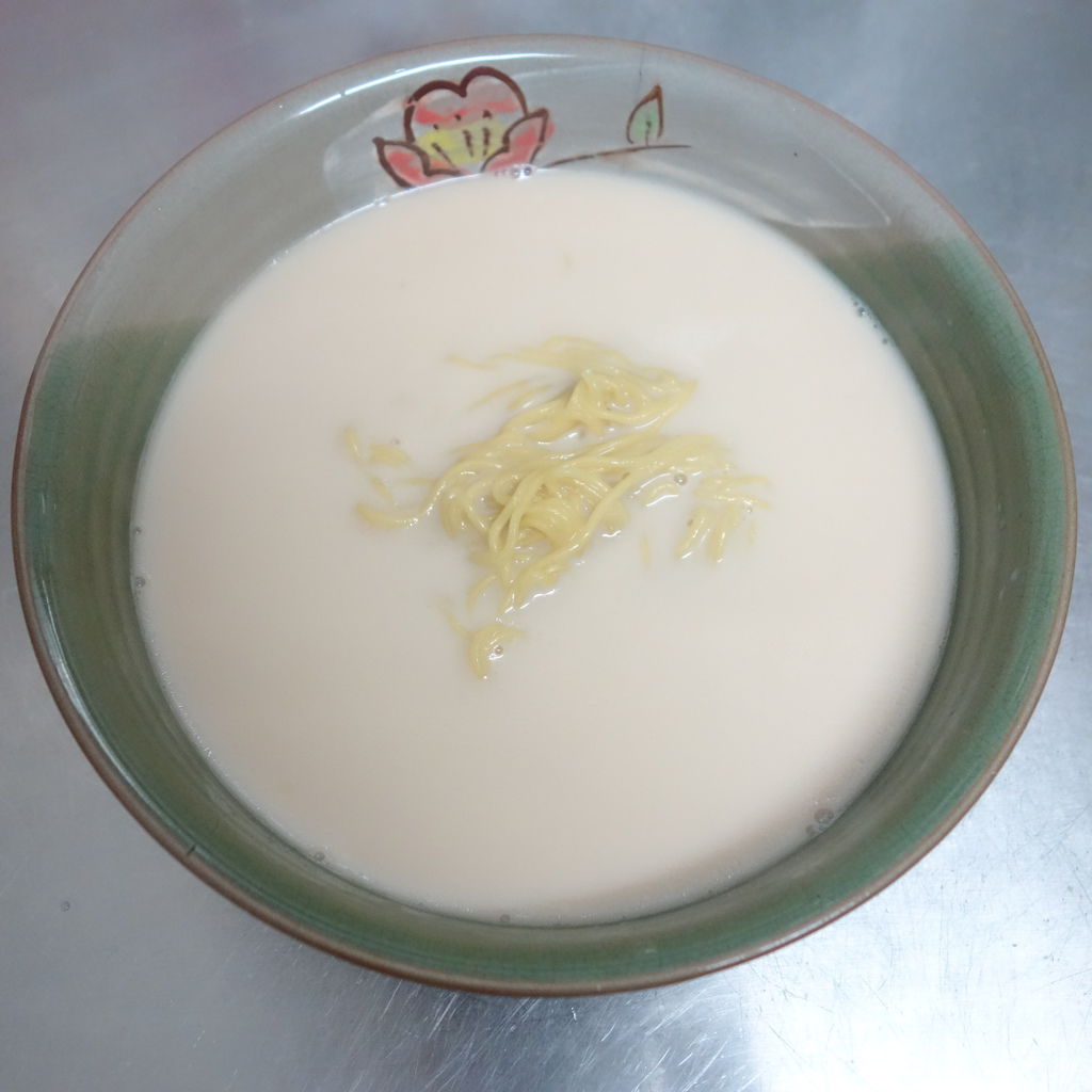 內湖美食，自煮包，日式拉麵，KAKU日式拉麵，591巷，巷弄美食，平價美食，台北美食，拉麵，日本，一蘭拉麵，二蘭拉麵，叉燒，午餐，晚餐，內湖科學園區