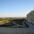 凡爾賽宮的後院整個就是電影裡皇宮的後院　太誇張了