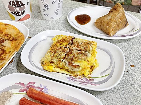 【美食】花蓮市區「中福早餐店」花蓮早餐推薦，超人氣古早味粉漿