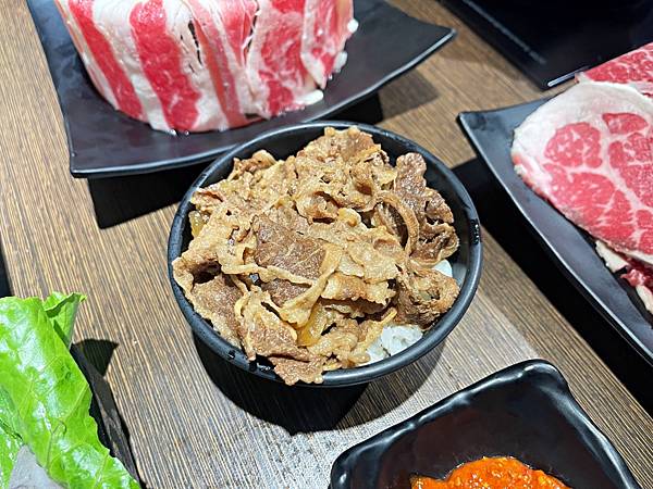 【美食】新北板橋「心心石頭火鍋」369起肉品、蔬菜吃到飽超划