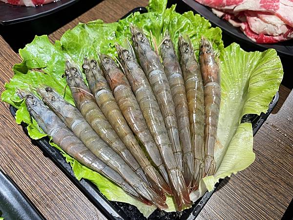 【美食】新北板橋「心心石頭火鍋」369起肉品、蔬菜吃到飽超划