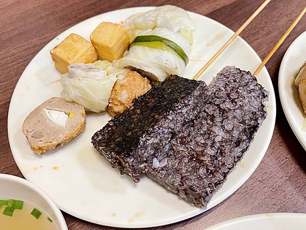 【美食】高雄三民「三水關東煮」三民市場必吃美食，40年人氣排