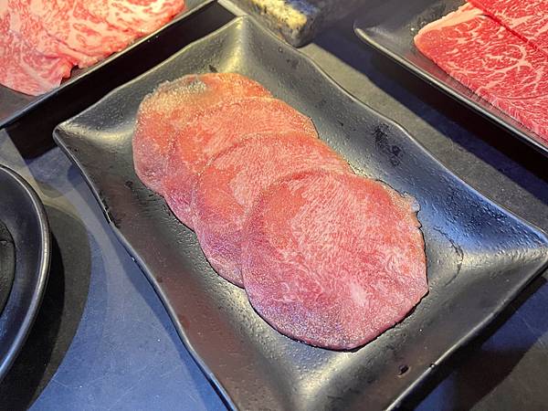 【美食】新北新莊「豚野日式炭火燒肉 新莊店」新莊平價燒烤吃到