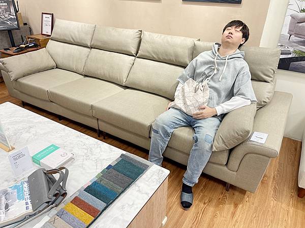 【新竹沙發推薦】「YKS SOFA 竹北展示體驗館」平價客製