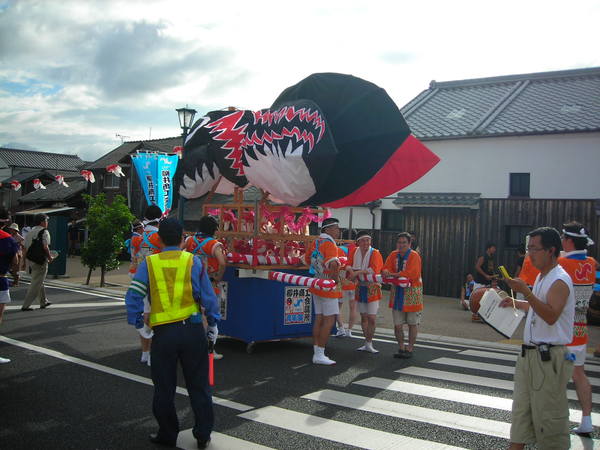 遊行即將開始