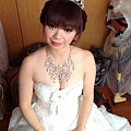 婚禮造型師 晶晶美學 彩妝造型/新娘秘書 Ivy&Sharon 造型作品連結 Ivy Huang 黃意婷 →http://lovendor99.pixnet.net/album/folder/3108228 造型作品連結 Sharon Huang 黃瀞萱 →http://lovendor99.pixnet.net/album/folder/3790712  晶晶美學【優質婚禮整合團隊】 新娘秘書/婚禮紀錄/風格婚紗/婚禮企劃 https://www.facebook.com/Lovendor.Wedding  發訊息給晶晶美學→https://www.facebook.com/messages/Lovendor  Cellphone:  Ivy Huang 黃意婷 0972-985099 Sharon Huang 黃瀞萱 0986-346566