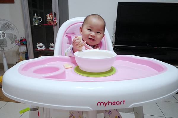 【寶寶】myheart餐椅使用一年心得分享,乖乖吃飯秘密武器 ▋媽咪最推薦兒童餐椅 @艾比媽媽 【寶寶】myheart餐椅使用一年心得分享,乖乖吃飯秘密武器 ▋媽咪最推薦兒童餐椅