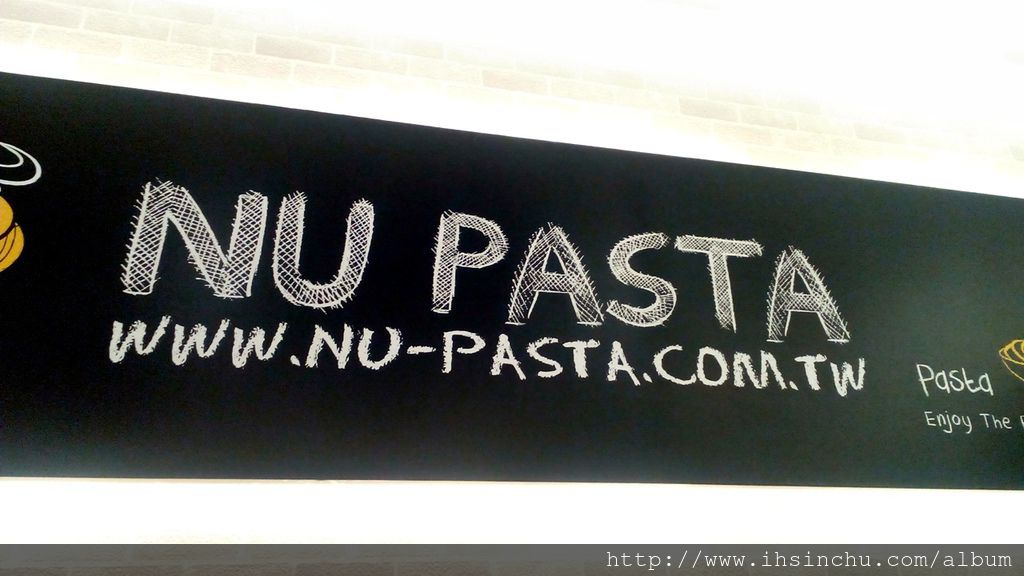 NU PASTA Menu、目錄、菜單、價目表、外送電話以及最新優惠價錢等資訊，菜單有內用(綠) / 外帶(橘) 區別!　這家義大利餐廳不錯喔，用餐氣氛佳值得推薦得大家。