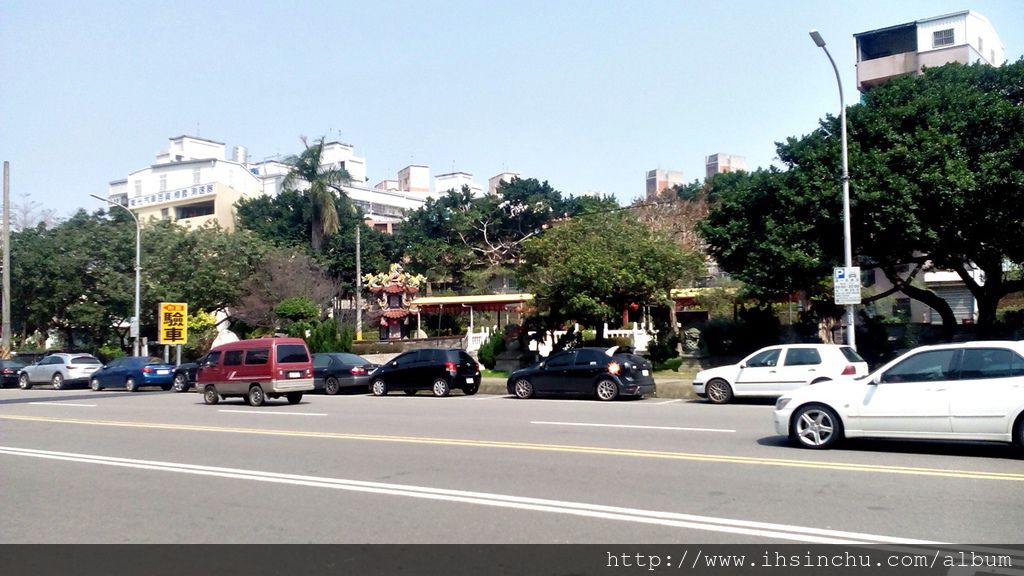 Nu Pasta對面是新竹龍台宮供俸北極玄天上帝,北斗星君、觀音佛祖、太子爺、媽祖、太子爺 龍台宮地址:新竹東明街133號 Nu Pasta對面是新竹龍台宮供俸北極玄天上帝,北斗星君、觀音佛祖、太子爺、媽祖、太子爺 龍台宮地址:新竹東明街133號