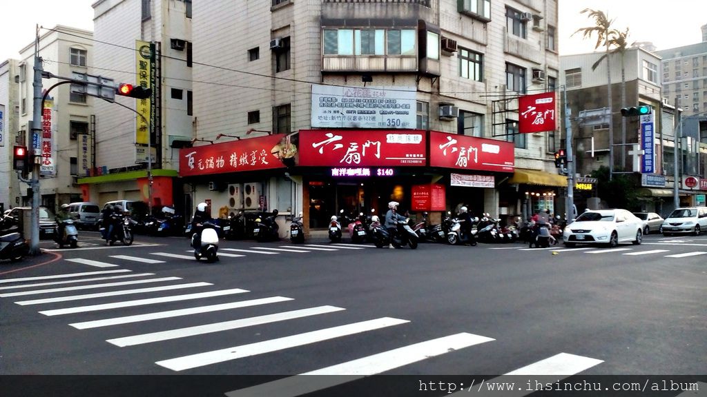 六扇門新竹平價小火鍋-想找新竹小火鍋吃到飽的地方嗎?推薦來六扇門小火鍋可以吃白飯爆米花冰淇淋吃到飽喔 六扇門新竹平價小火鍋-想找新竹小火鍋吃到飽的地方嗎?推薦來六扇門小火鍋可以吃白飯爆米花冰淇淋吃到飽喔