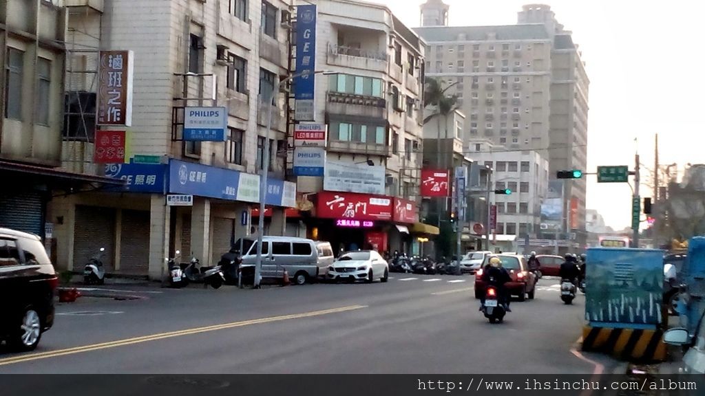 六扇門新竹平價小火鍋-想找新竹小火鍋吃到飽的地方嗎?推薦來六扇門小火鍋可以吃白飯爆米花冰淇淋吃到飽喔 六扇門新竹平價小火鍋-想找新竹小火鍋吃到飽的地方嗎?推薦來六扇門小火鍋可以吃白飯爆米花冰淇淋吃到飽喔