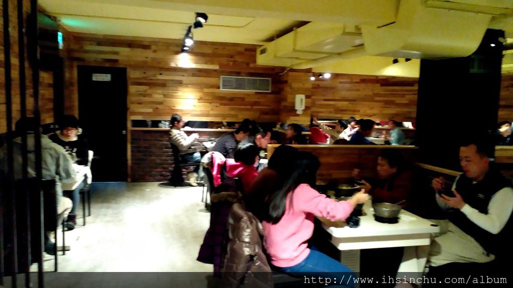 新竹平價小火鍋-想找新竹小火鍋吃到飽的地方嗎?推薦來六扇門小火鍋可以吃白飯爆米花冰淇淋吃到飽喔 新竹平價小火鍋-想找新竹小火鍋吃到飽的地方嗎?推薦來六扇門小火鍋可以吃白飯爆米花冰淇淋吃到飽喔