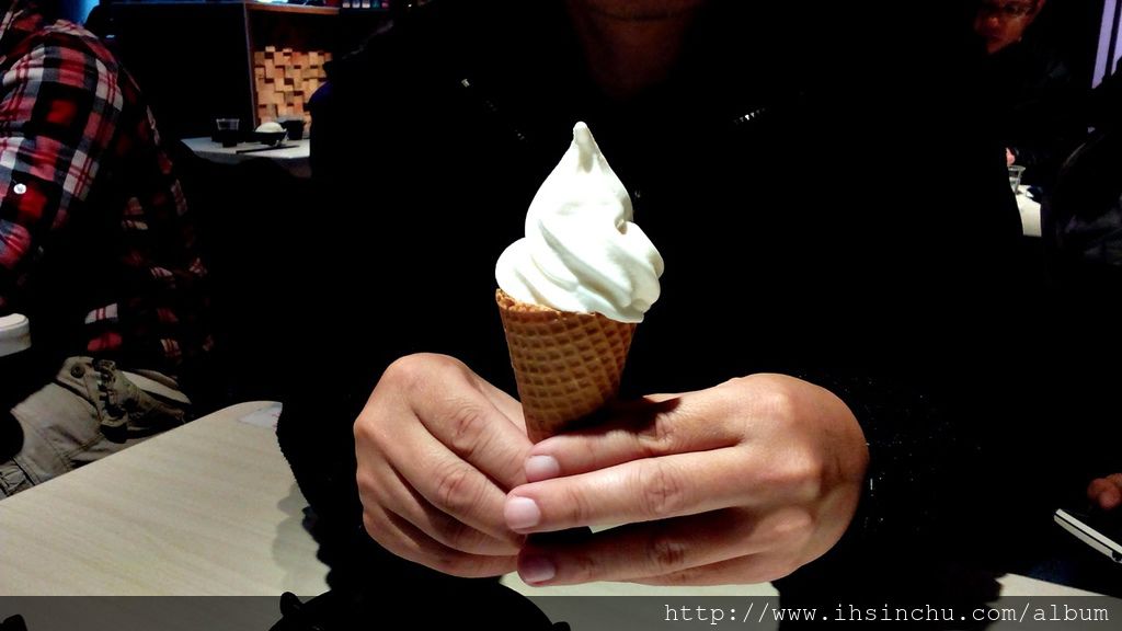 新竹平價小火鍋-想找新竹小火鍋吃到飽的地方嗎?推薦來六扇門小火鍋可以吃白飯爆米花冰淇淋吃到飽喔 新竹平價小火鍋-想找新竹小火鍋吃到飽的地方嗎?推薦來六扇門小火鍋可以吃白飯爆米花冰淇淋吃到飽喔