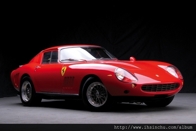 1967款法拉利(Ferrari)275GTB/4*S NART Spider在加州舉行的Pebble Beach古董車大展中,以2750萬元的驚人成交價格出售 1967款法拉利(Ferrari)275GTB/4*S NART Spider在加州舉行的Pebble Beach古董車大展中,以2750萬元的驚人成交價格出售