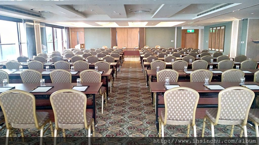 阿里山賓館國際會議廳133坪 120人 4小時 $20000NT 阿里山賓館國際會議廳133坪 120人 4小時 $20000NT