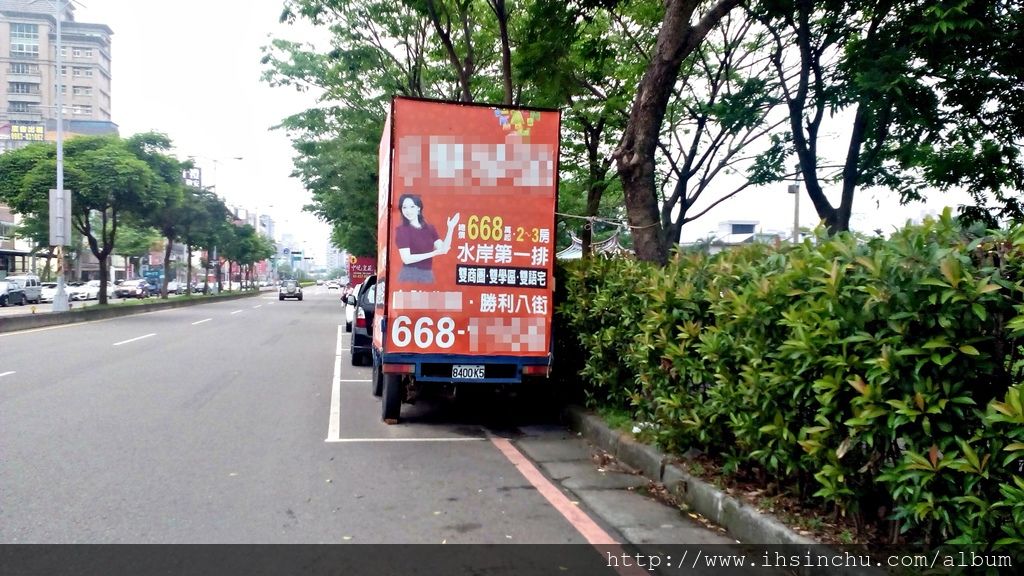 但是如果善用網路廣告,同樣費用預算下,一天看到的人可以輕鬆超過3000人(例如刊登在本網站首頁正上方最醒目的地方), 一個月約有9萬人曝光率,網路廣告曝光效果是傳統廣告的3000倍以上 但是如果善用網路廣告,同樣費用預算下,一天看到的人可以輕鬆超過3000人(例如刊登在本網站首頁正上方最醒目的地方), 一個月約有9萬人曝光率,網路廣告曝光效果是傳統廣告的3000倍以上