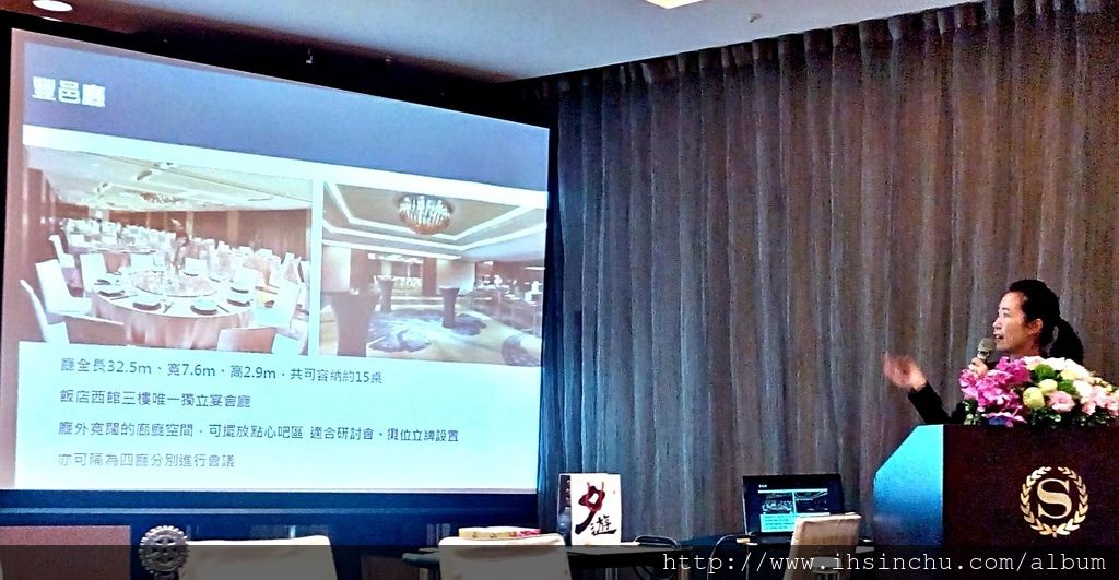 新竹美食餐廳喜來登大飯店以正宗、精緻的餐點馳名,備受饕客喜愛。此次為慶祝母親節,主廚團隊更針對現代小家庭型態,推出母親節中式桌菜,10人桌席價格才$6000起。 新竹美食餐廳喜來登大飯店以正宗、精緻的餐點馳名,備受饕客喜愛。此次為慶祝母親節,主廚團隊更針對現代小家庭型態,推出母親節中式桌菜,10人桌席價格才$6000起。