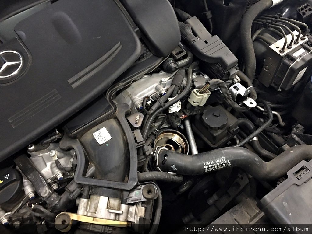 新竹賓士BMW維修保養廠推薦泳輪汽車修理廠,這台賓士C300 AMG開了三年,里程數也接近8萬公里,都是在這裡做保養維修,希望再開兩年要換新車了,新竹修車廠推薦這家評價不錯的賓士保養廠,泳輪汽車評價 新竹賓士BMW維修保養廠推薦泳輪汽車修理廠,這台賓士C300 AMG開了三年,里程數也接近8萬公里,都是在這裡做保養維修,希望再開兩年要換新車了,新竹修車廠推薦這家評價不錯的賓士保養廠,泳輪汽車評價