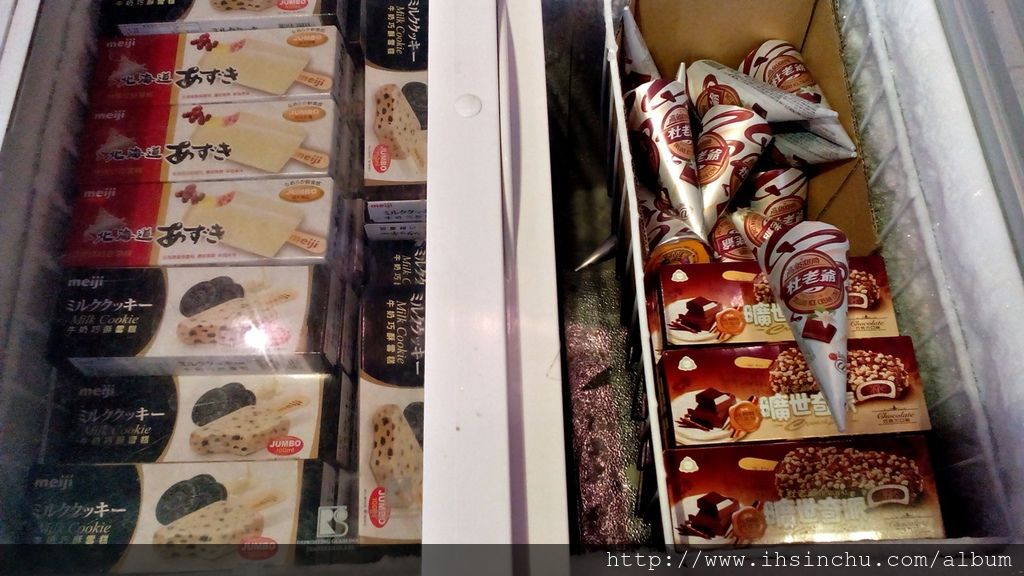 一定要吃曠世奇派喔,外面賣40元-45元一隻吧 IMG_20160304_135557