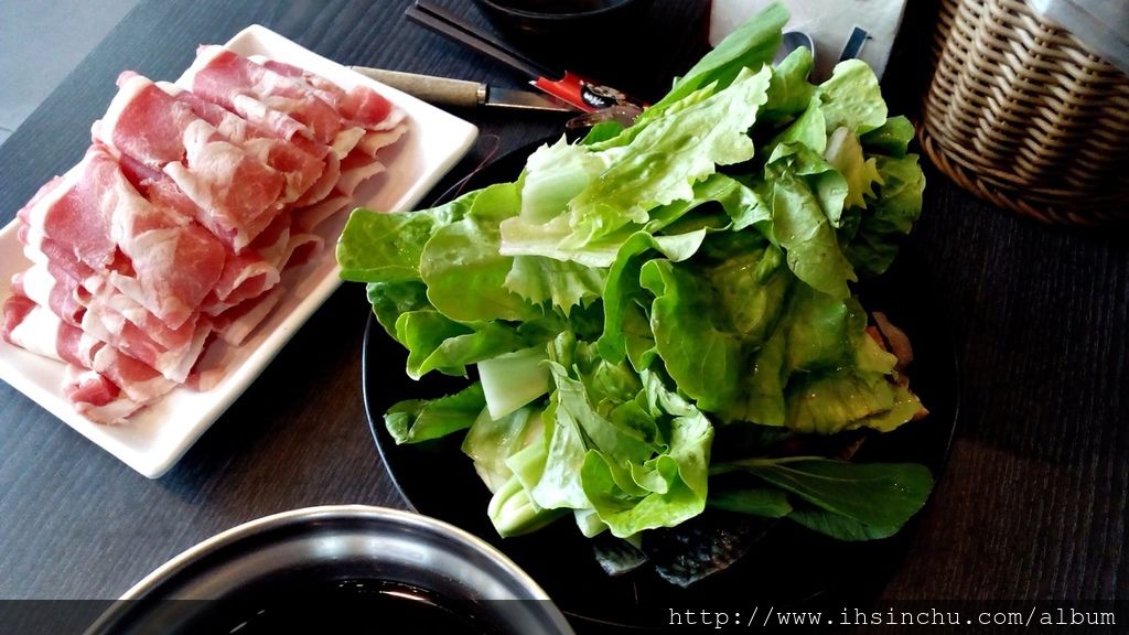 剛拿回來的肉品和鮮菜,營養滿分 IMG_20160304_122449