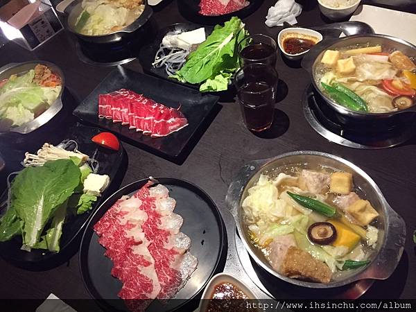 台中火鍋美食推薦輕井澤鍋物(公益店)。火鍋套餐附白飯、蔬菜盤、主菜、紅茶、冰沙,午間限定4種火鍋只要$168!!!不收10%服務費!!! 台中火鍋美食推薦輕井澤鍋物(公益店)。火鍋套餐附白飯、蔬菜盤、主菜、紅茶、冰沙,午間限定4種火鍋只要$168!!!不收10%服務費!!!