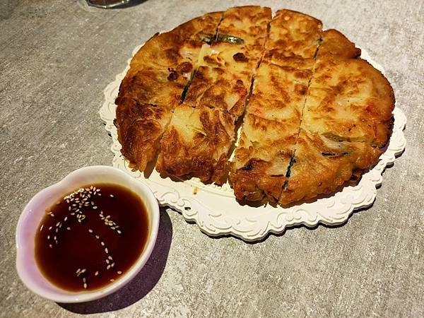 饗韓 食尚韓食-韓國料理、韓式料理、韓式炸雞、海鮮煎餅、韓服體驗、辣炒年糕 饗韓 食尚韓食-韓國料理、韓式料理、韓式炸雞、海鮮煎餅、韓服體驗、辣炒年糕