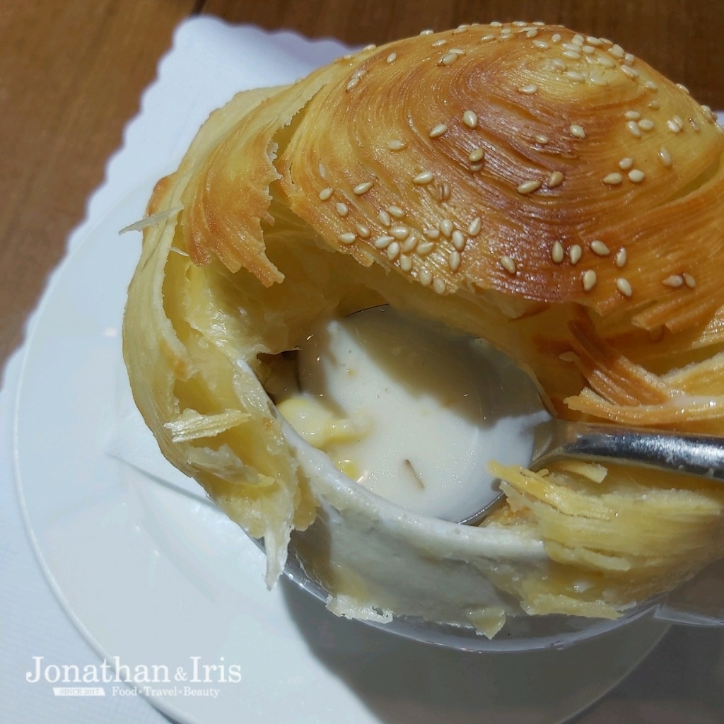 酥皮玉米濃湯 阿里小廚美式牛排餐廳