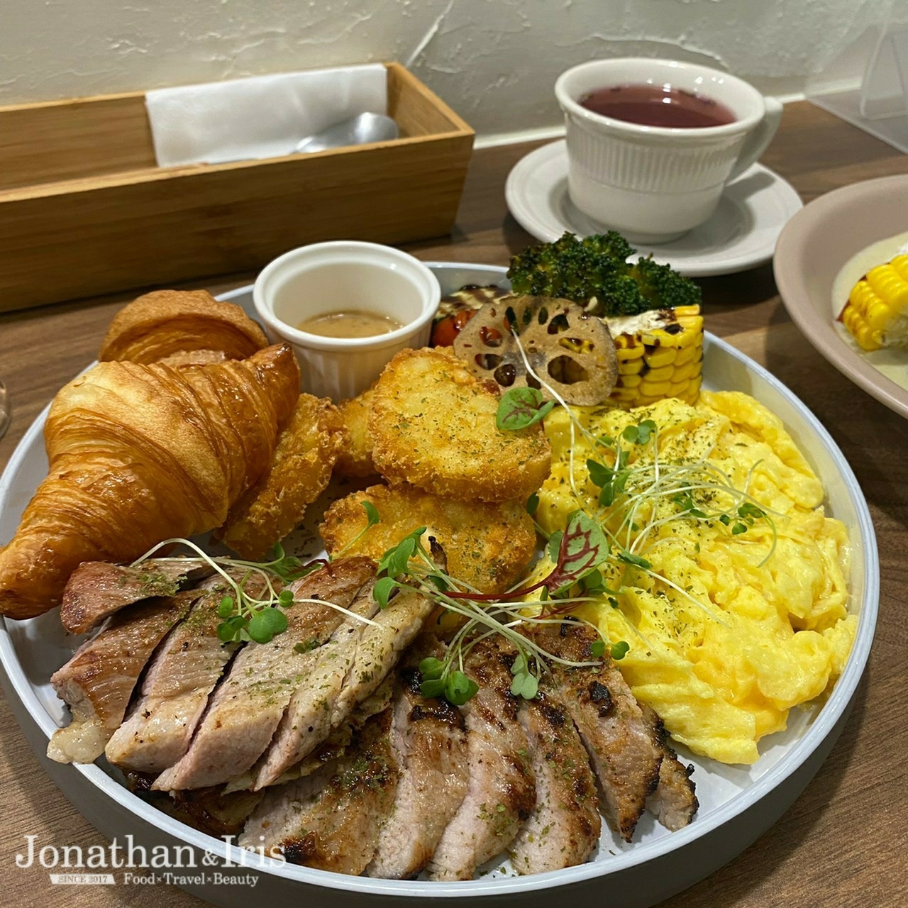 鹽麴霜降豬佐胡麻味噌醬