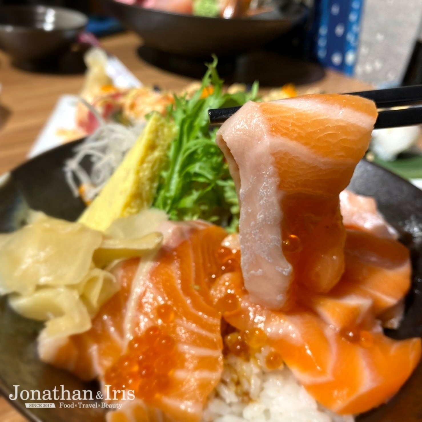 鳥居町內科店 鮭魚親子丼