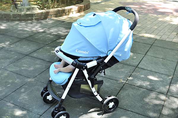 Combi urban walker on sale review