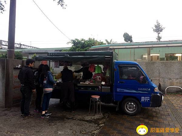 宜蘭無名阿伯炸蛋蔥油餅(頭城車站前)-02.JPG