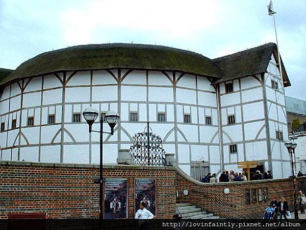 Southwark_reconstructed_globe