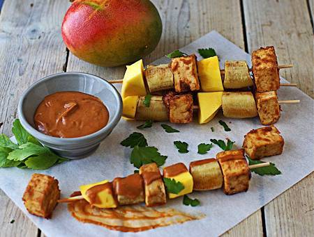 Easy-Vegan-BBQ-Tofu-Skewers-1.jpg