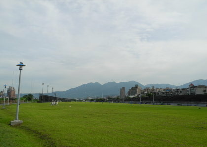 【台北市】基隆河右岸自行車道-百齡河濱公園 【台北市】基隆河右岸自行車道-百齡河濱公園