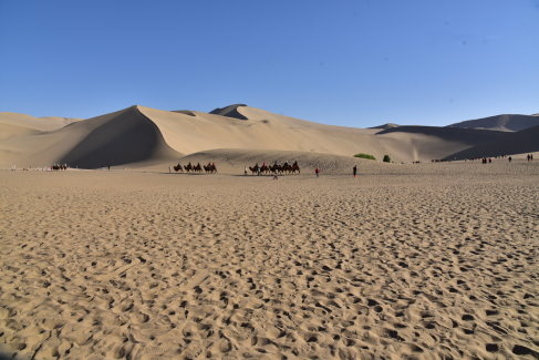 【中國甘肅省】絲路,華山12天之旅Day8:敦煌鳴沙山月牙泉