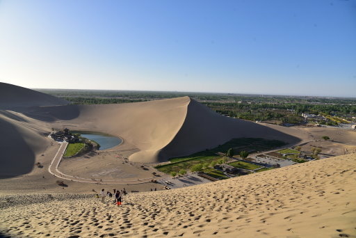 【中國甘肅省】絲路,華山12天之旅Day8:敦煌鳴沙山月牙泉