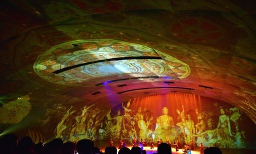 【中國甘肅省】絲路,華山12天之旅Day8:敦煌鳴沙山月牙泉