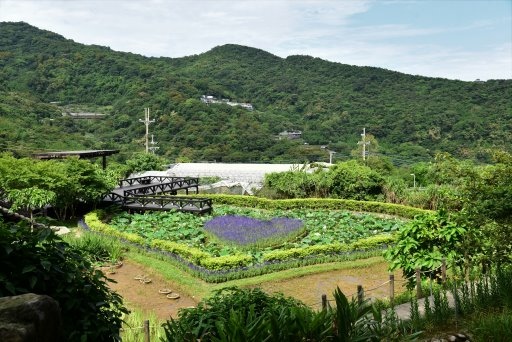【台北市內湖區】碧山巖,白石湖吊橋,白石湖同心池,碧山露營場 【台北市內湖區】碧山巖,白石湖吊橋,白石湖同心池,碧山露營場
