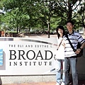 跟Broad institute照相