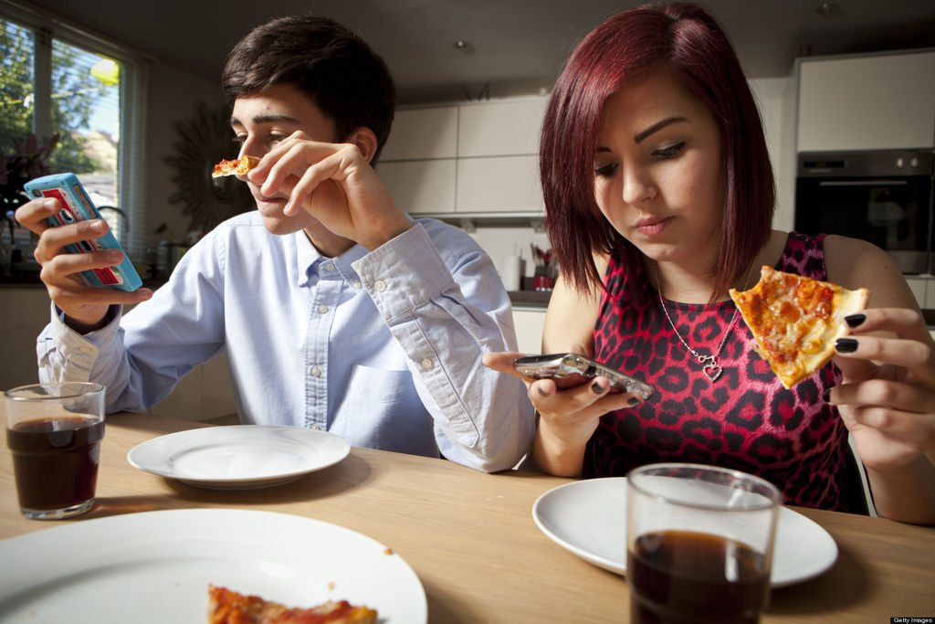 o-TECHNOLOGY-ADDICT-facebook.jpg o-TECHNOLOGY-ADDICT-facebook.jpg