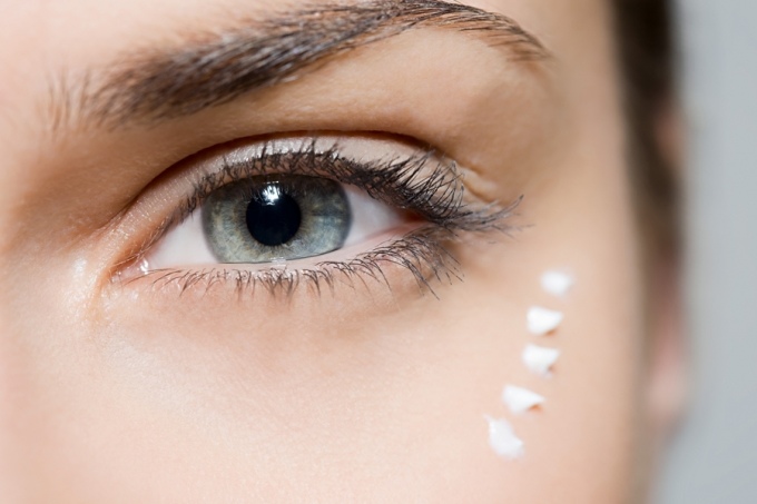 林上立醫生液態拉皮上立提Ellansé 洢蓮絲少女針PolycaprolactonePCL膠原增生劑易麗適依戀詩聚己內酯 洢蓮絲淚溝洢蓮絲眼袋皮秒雷射細紋755皮秒雷射蜂巢透鏡02.jpg 林上立醫生液態拉皮上立提Ellansé 洢蓮絲少女針PolycaprolactonePCL膠原增生劑易麗適依戀詩聚己內酯 洢蓮絲淚溝洢蓮絲眼袋皮秒雷射細紋755皮秒雷射蜂巢透鏡02.jpg