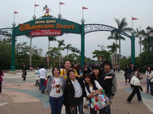 歡迎光臨香港的迪士尼樂園^^.JPG