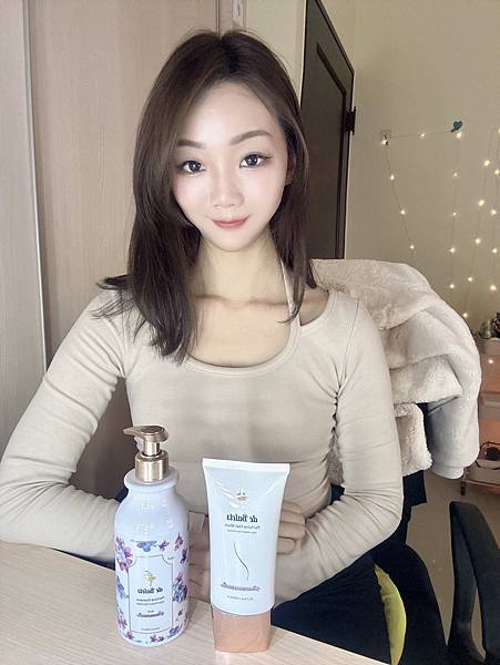 {保養}deBalets小巴黎 SPA級香水護色小紫洗髮精&