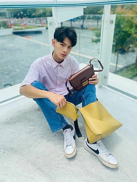 CHARLES_KEITH.jpg