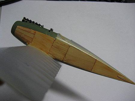 W4 wood-grain2, fuselage1.jpg