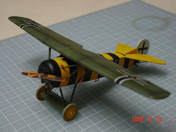 Fokker E.V - 1.jpg