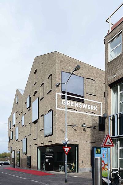 141015-GrenswVen-vDoKos-01 141015-GrenswVen-vDoKos-01