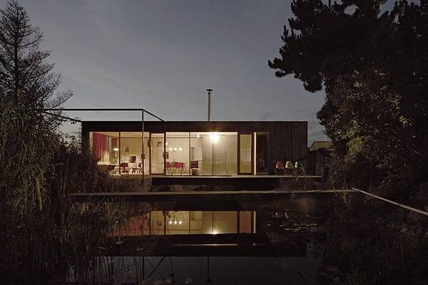 546ac6ece58ecea75a0000ff_house-at-the-pond-hpsa_teichhaus_14-1000x666.jpg 546ac6ece58ecea75a0000ff_house-at-the-pond-hpsa_teichhaus_14-1000x666.jpg