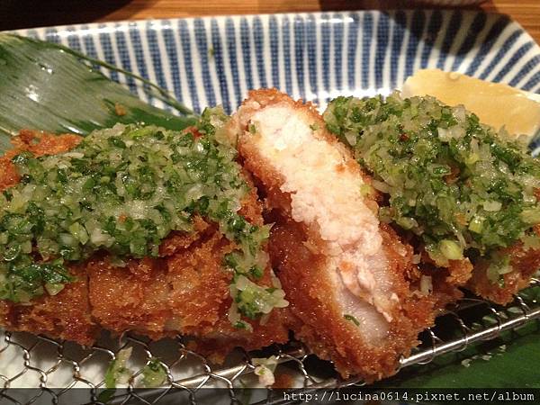 蔥花蒜泥鹽味豬排套餐 (剖面)